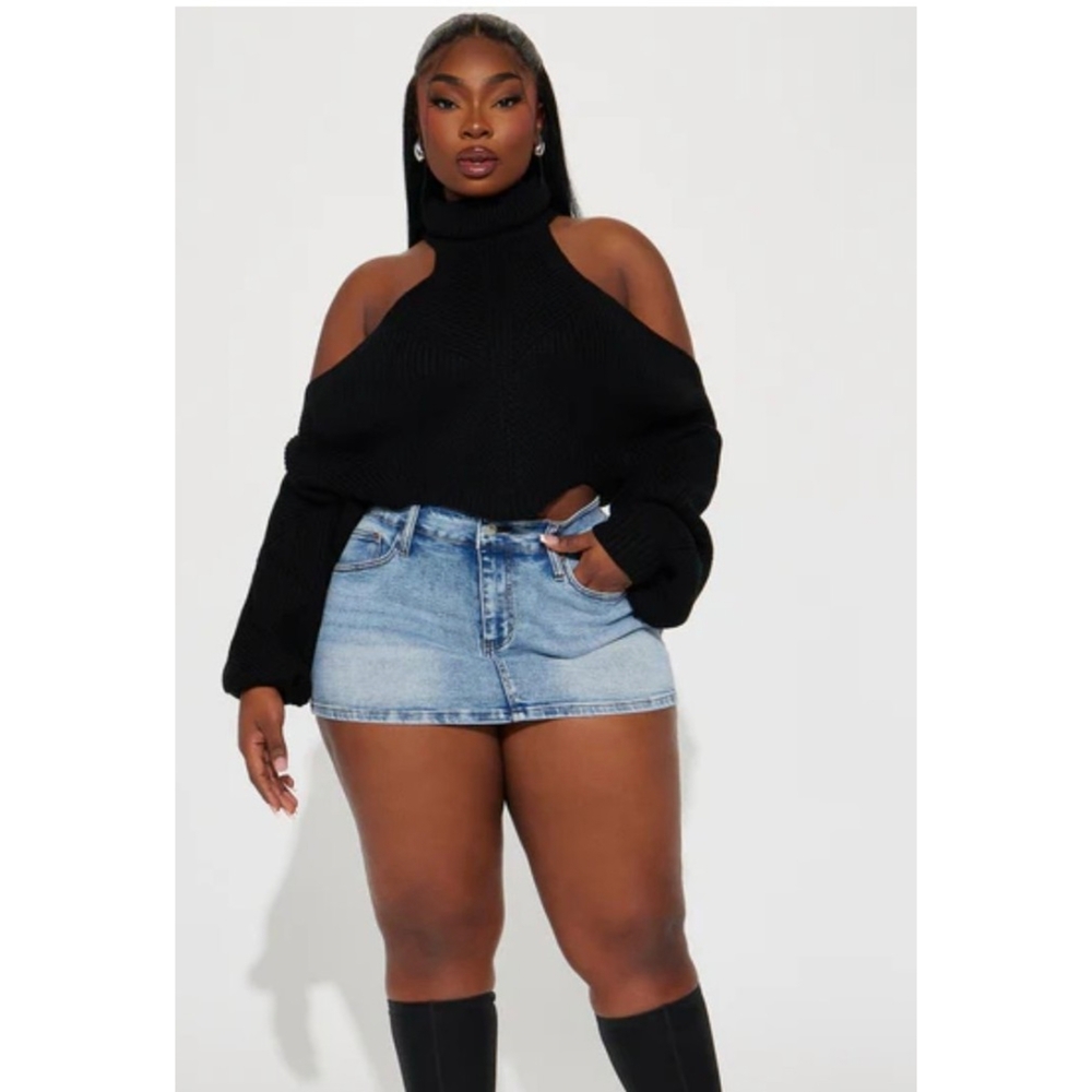 NEW Fashion Nova Black Cold Shoulder Cropped Sweater Sz 3X Plus NWT Knit